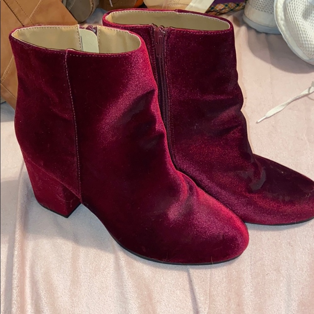 Velvet booties